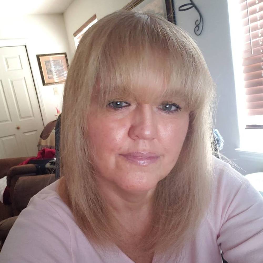 Meet your Posher, Renee